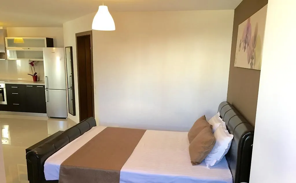 Elysium Aparthotel Bucharest 3*,