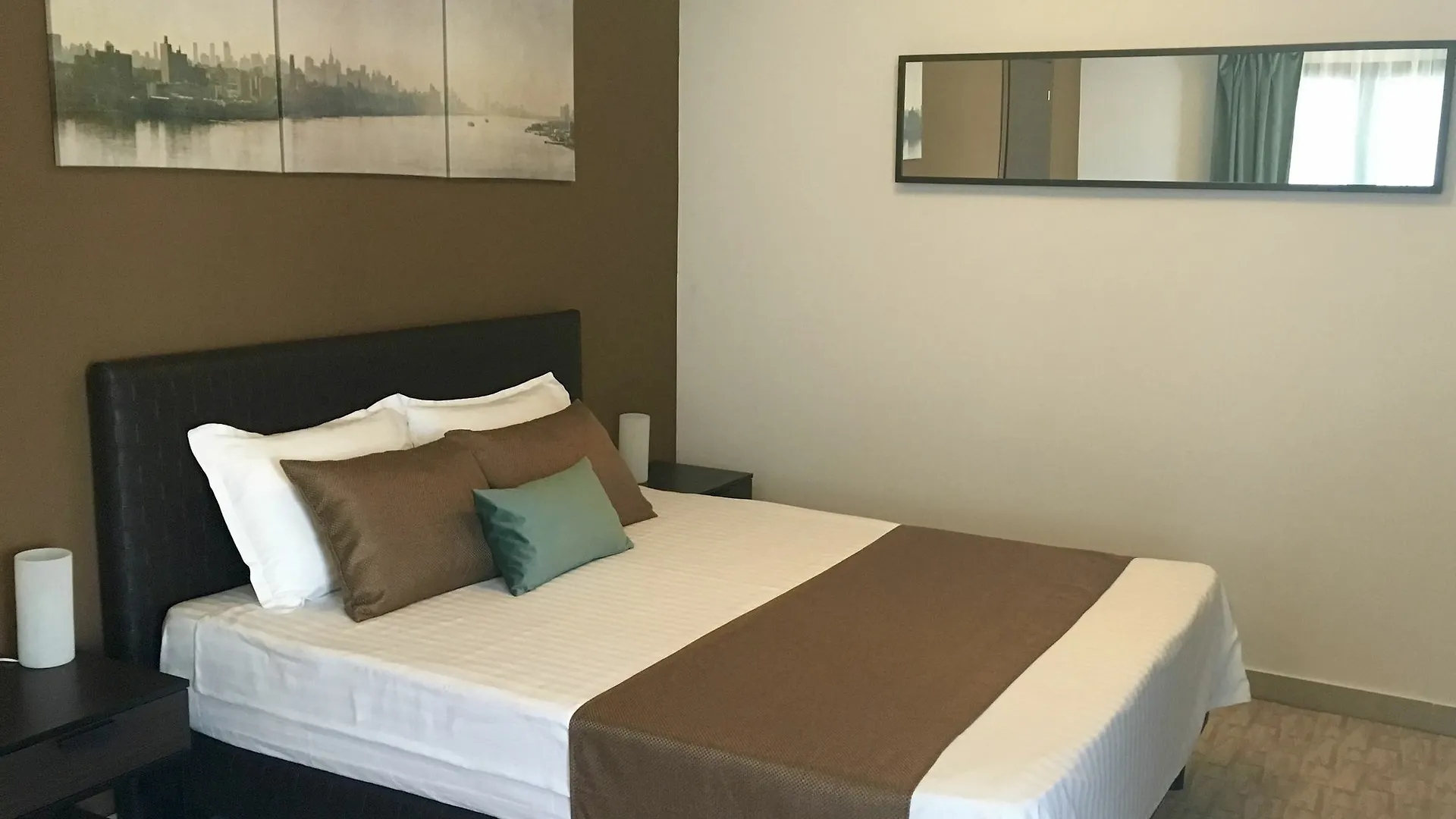 Elysium Aparthotel Bucharest